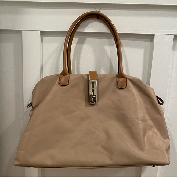 Handbags - Very large travel bag